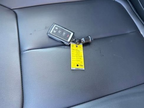 New 2025 Jeep Grand Cherokee Limited w/ Black Appearance Package image 30