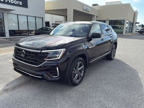 Certified 2024 Volkswagen Atlas Cross Sport SEL R-Line image 3