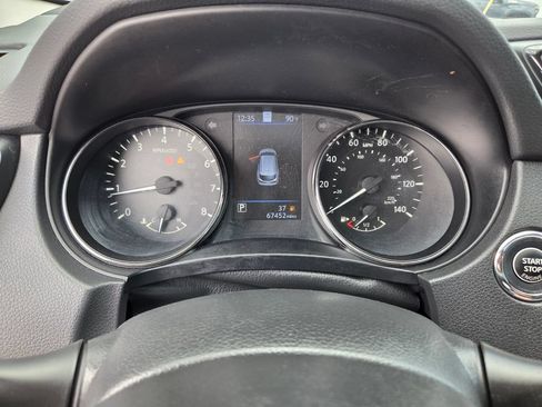 Used 2021 Nissan Rogue Sport SL w/ Premium Package FWD image 34