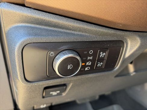 Used 2023 Ford Bronco Outer Banks w/ Sasquatch Package image 12