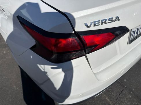 Used 2024 Nissan Versa SV FWD image 9