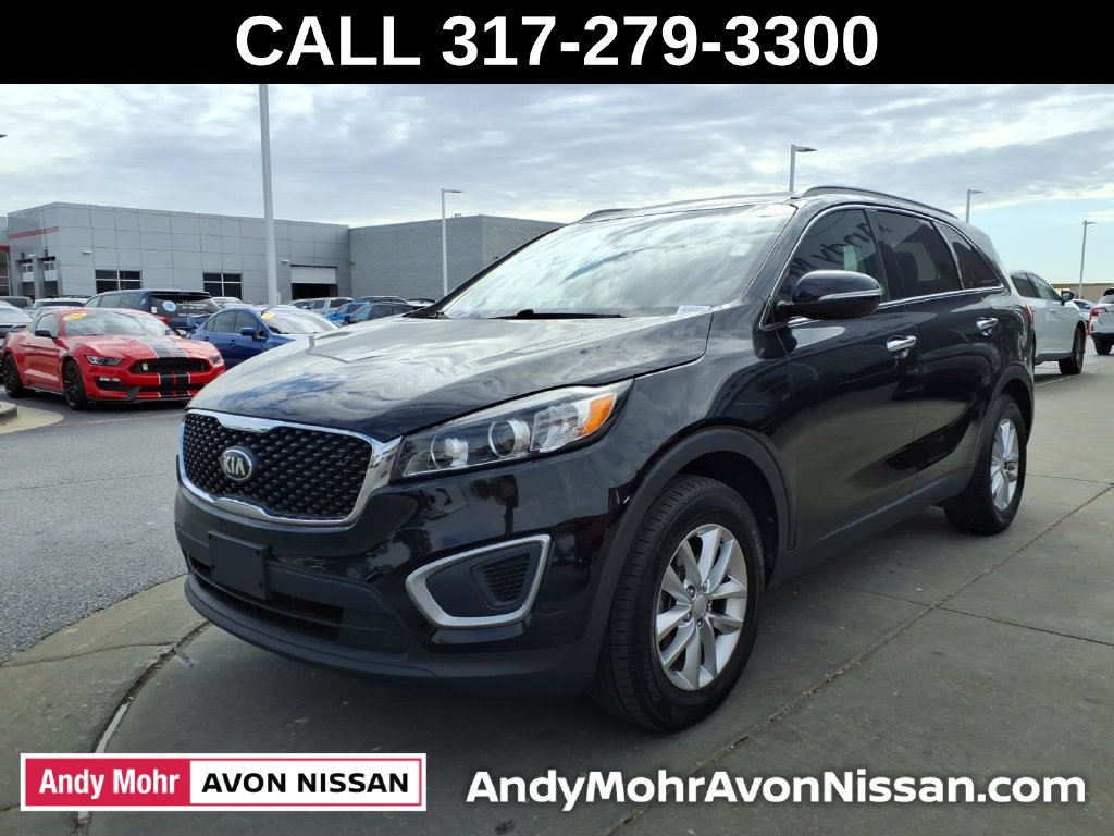 Used 2017 Kia Sorento FWD w/ LX Convenience Package image 4