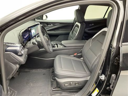 New 2025 Chevrolet Blazer EV LT w/ Super Cruise Package image 19