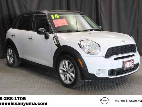 Used 2014 MINI Cooper Countryman S image 1