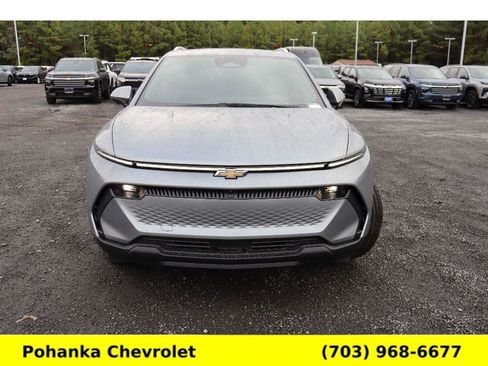 New 2026 Chevrolet Equinox EV LT image 2
