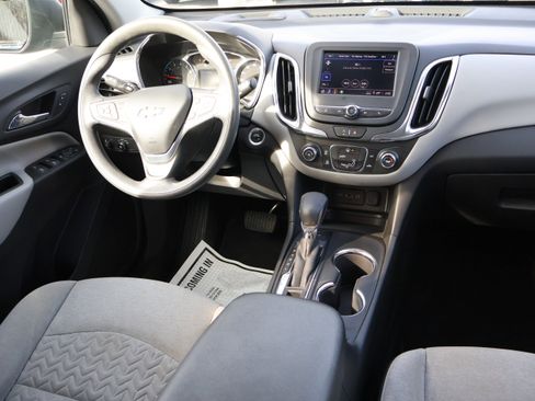 Used 2022 Chevrolet Equinox LS w/ LS Convenience Package image 15