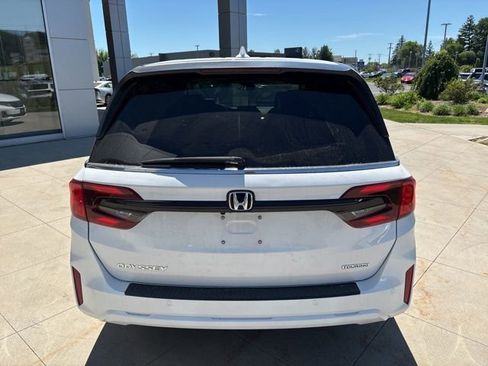 Used 2026 Honda Odyssey Touring image 6