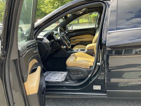 Used 2014 Cadillac SRX Performance w/ Driver Awareness Package AWD/4WD image 19