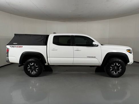 Used 2023 Toyota Tacoma TRD Off-Road AWD/4WD image 8