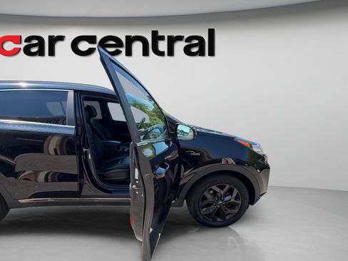 Used 2020 Kia Sportage S AWD/4WD image 10