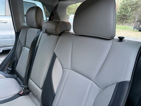 Used 2020 Subaru Forester Limited AWD/4WD image 6