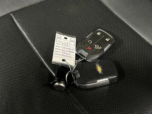 Used 2021 Chevrolet Silverado 2500 LTZ w/ LTZ Plus Package AWD/4WD image 43