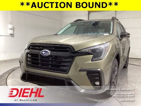 Used 2023 Subaru Ascent Onyx Edition image 3