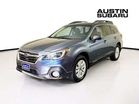 Used 2018 Subaru Outback 2.5i Premium image 3