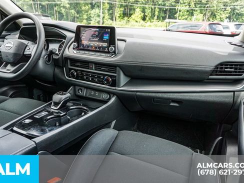 Used 2025 Nissan Rogue S FWD image 24