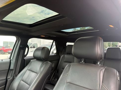 Used 2014 Ford Explorer Sport w/ Equipment Group 401A AWD/4WD image 5