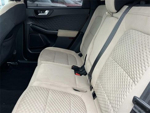 Used 2020 Ford Escape SE image 20
