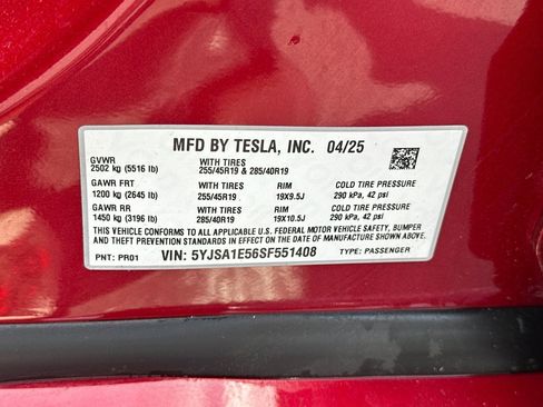Used 2025 Tesla Model S AWD image 18
