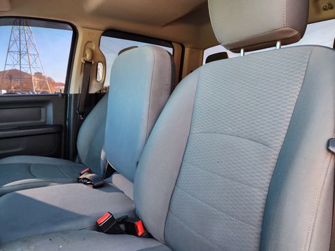 Used 2018 RAM 1500 Express w/ Express Value Package image 23