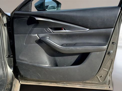 Used 2021 MAZDA CX-30 FWD 2.5 S w/ Select Package image 23