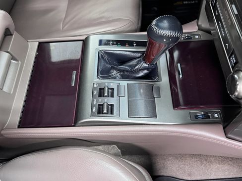 Used 2017 Lexus GX 460 AWD/4WD image 12
