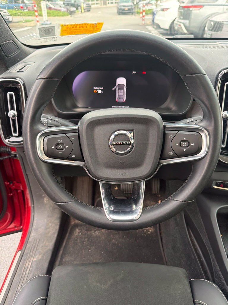Used 2023 Volvo C40 P8 Recharge Ultimate AWD/4WD image 14