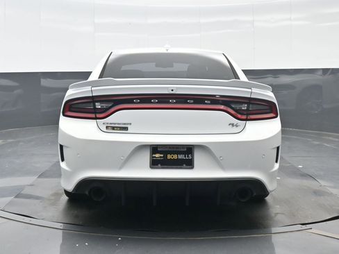 Used 2022 Dodge Charger R/T RWD image 5