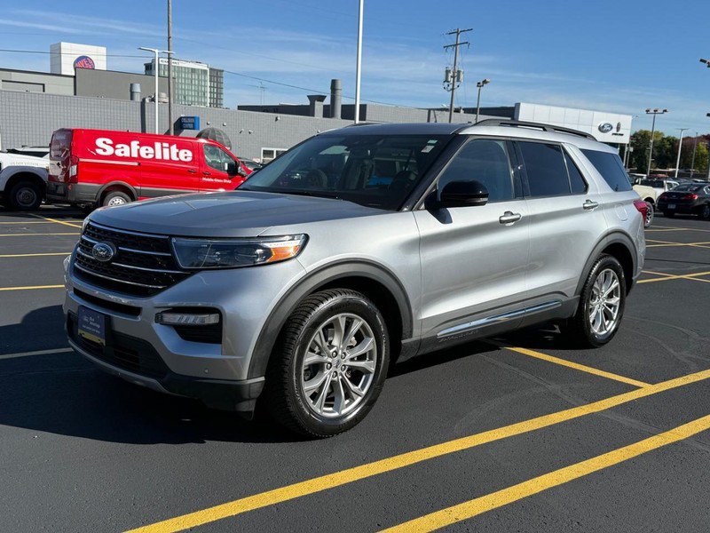 Certified 2023 Ford Explorer XLT w/ Equipment Group 202A AWD/4WD image 11