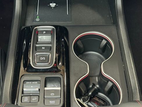 Used 2025 Honda Pilot Black Edition image 15