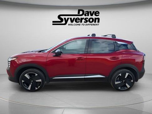 New 2026 Nissan Kicks SR w/ Cold Weather Package image 2