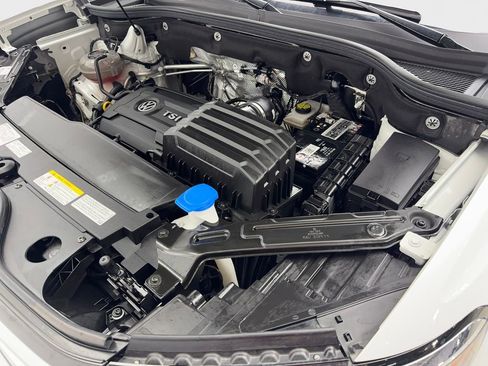 Used 2022 Volkswagen Atlas Cross Sport SE w/ Panoramic Sunroof Package image 66