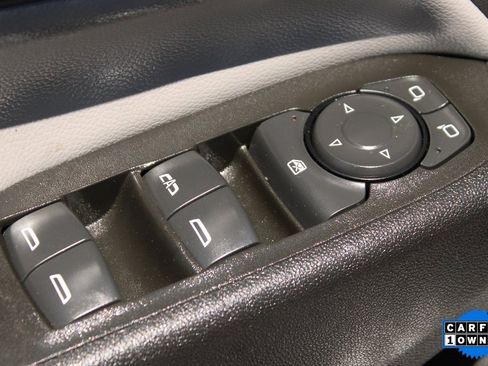 Used 2022 Chevrolet Equinox LS image 13