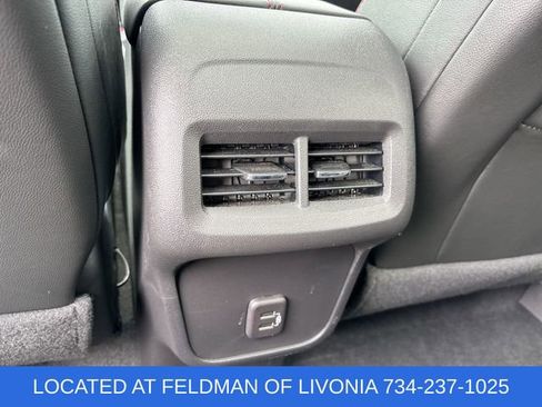 Certified 2023 Chevrolet Equinox RS w/ LPO, Floor Liner Package AWD/4WD image 21
