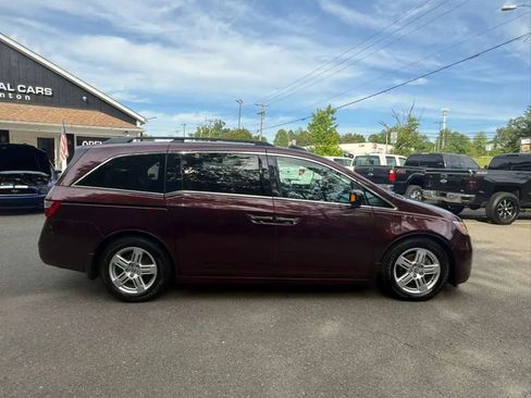 Used 2011 Honda Odyssey Touring Elite image 9
