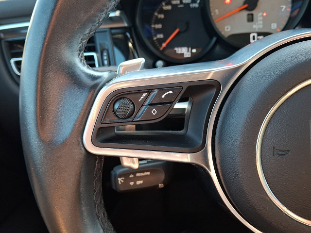 Used 2020 Porsche Macan S AWD/4WD image 21