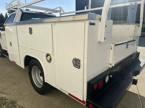 Used 2020 Ford F350 XL w/ Power Equipment Group RWD image 7