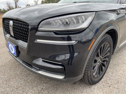 Used 2023 Lincoln Aviator Reserve image 9