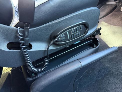 Used 2020 Mercedes-Benz Sprinter 2500 image 50