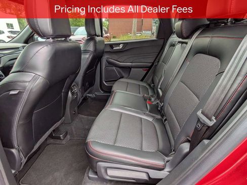 Used 2025 Ford Escape ST-Line FWD image 14