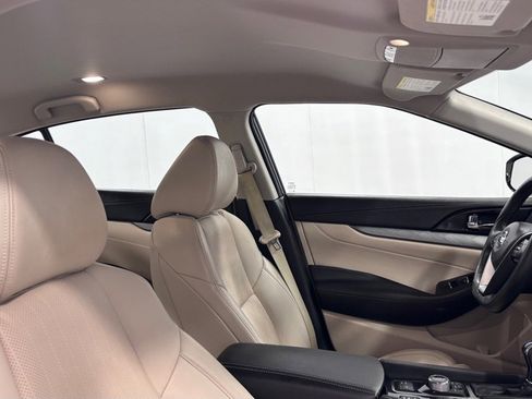Used 2018 Nissan Maxima 3.5 SV FWD image 19