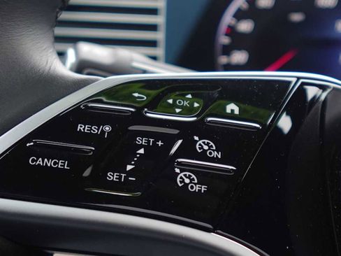 Used 2026 Mercedes-Benz GLE 350 4MATIC image 11