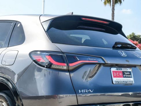 Used 2024 Honda HR-V EX-L image 6