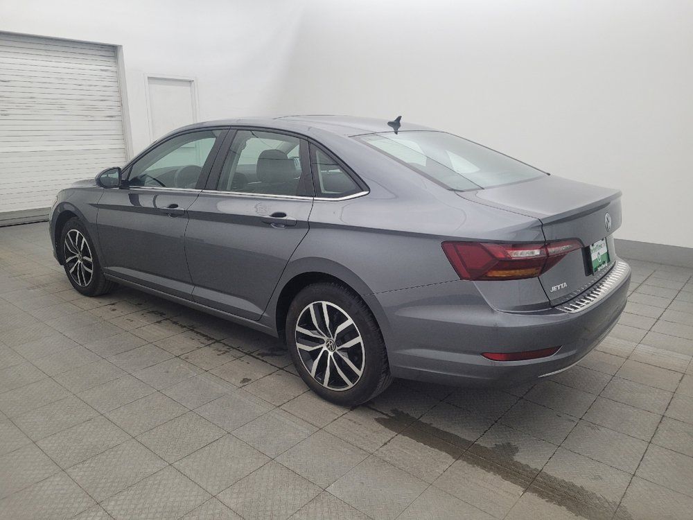 Used 2019 Volkswagen Jetta SE FWD image 3