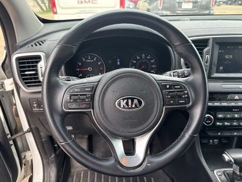 Used 2018 Kia Sportage EX AWD/4WD image 16