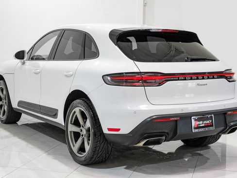 Used 2022 Porsche Macan image 9