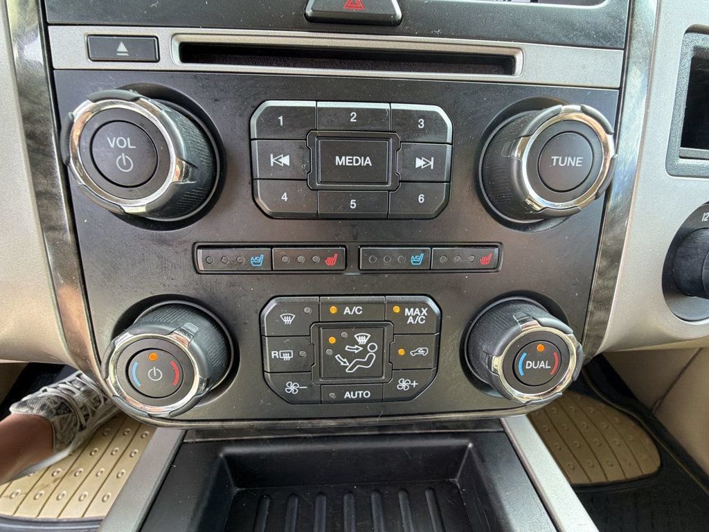 Used 2017 Ford Expedition Limited w/ Equipment Group 301A RWD image 19