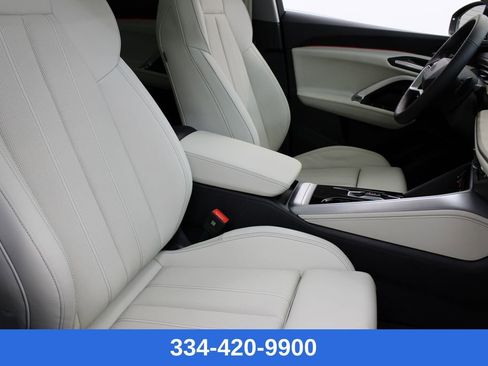 New 2025 Audi Q5 Premium Plus image 23