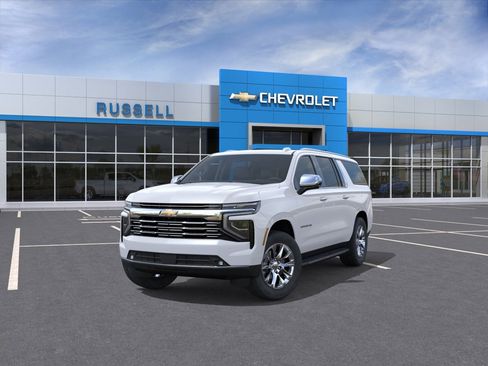 New 2026 Chevrolet Suburban Premier w/ Sun And Tow Package AWD/4WD image 32