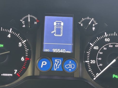 Used 2014 Lexus GX 460 Luxury AWD/4WD image 18