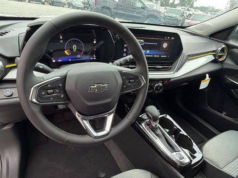 New 2026 Chevrolet Trax LT w/ Driver Confidence Package FWD image 20